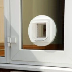 SureFlap Montageadapter Katzenklappe -Ruffwear Magasin 772c2e032490fc639db47bad7d4693bfb495ea4b c34ed2ce92386b0bdbe2f1ed901563f39a93db4e