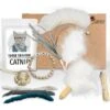 Kater Kasimir Deluxe Set Mit 9 Beliebten Katzenspielzeugen Aus Naturmaterial Und Handgemachtem CATMOM Armband -Ruffwear Magasin f23f155d96b6a440d4e916f9bff4cf050bf1229b 1408141 de DE 260304c0fbf01d5e4bfa17748fd31b01c58bb8c1uT6Mtw